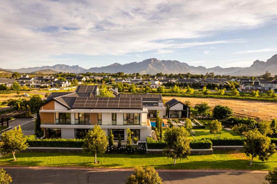 7 Bedroom Property for Sale in Val De Vie Estate Western Cape